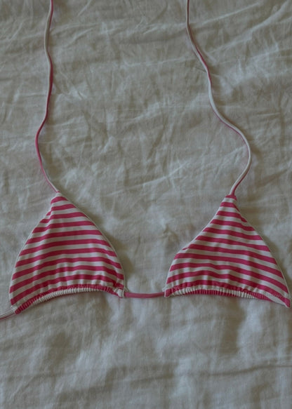 Lola triangle top